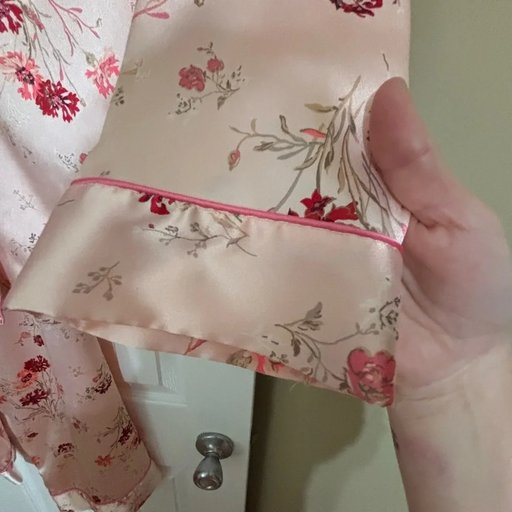 Victoria's Secret Signature Satin Pink Floral Pajama Set Gorgeous